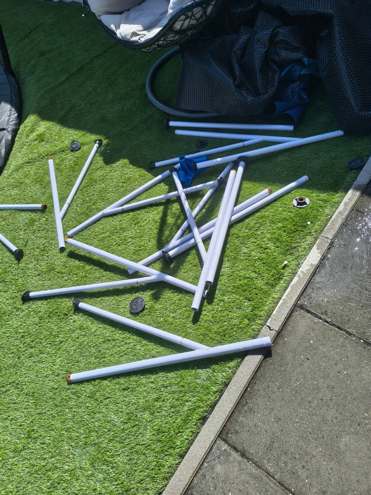 Gratis oud ijzer - diverse metalen staven van zwembad, Ophalen, Gebruikt, IJzer