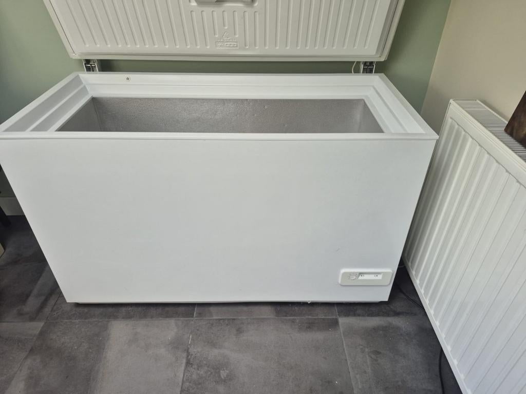 Grote Zanussi vrieskist / vriezer, Witgoed en Apparatuur, Vriezers en Diepvrieskisten, Ophalen, 90 cm of meer