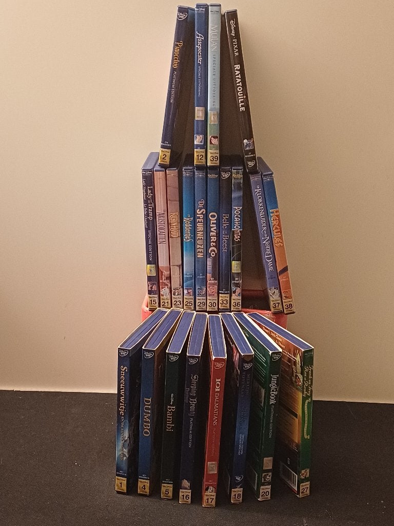 Grote verzameling 21 Disney DVD's Classics 8x mét Slipcase!, Animatie, Nederlands, Zo goed als nieuw, Bonusmateriaal