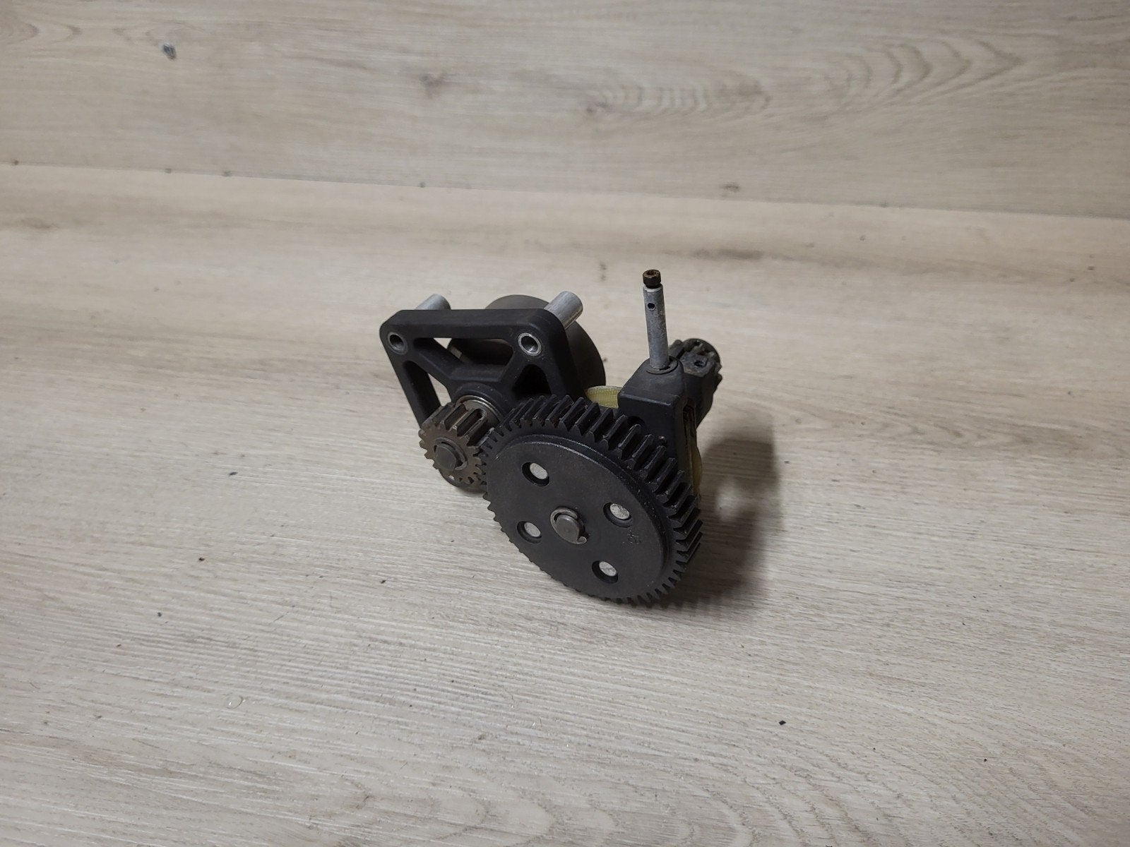 Fg complete aandrijving, Hobby en Vrije tijd, Benzine, Ophalen of Verzenden, Zo goed als nieuw, Onderdeel