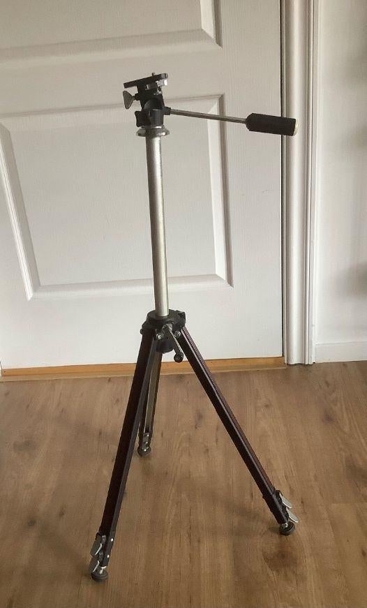 Fraai statief (hoog model) en méér........, Ophalen of Verzenden, Zo goed als nieuw, Minder dan 150 cm, Driepoot