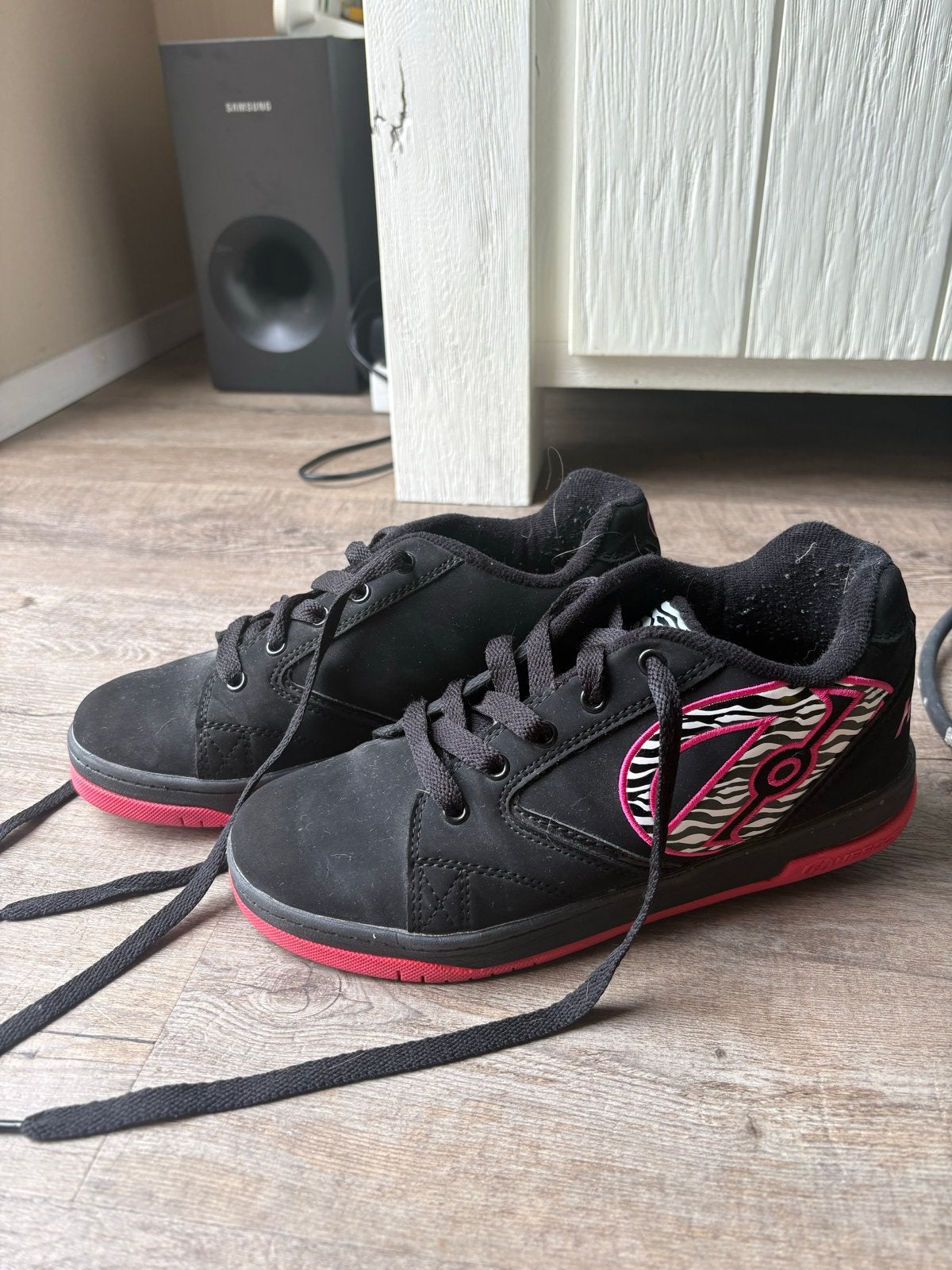 Heelys rolschoenen zwart/roze - Maat 37, Ophalen of Verzenden, Gebruikt, Kinderen