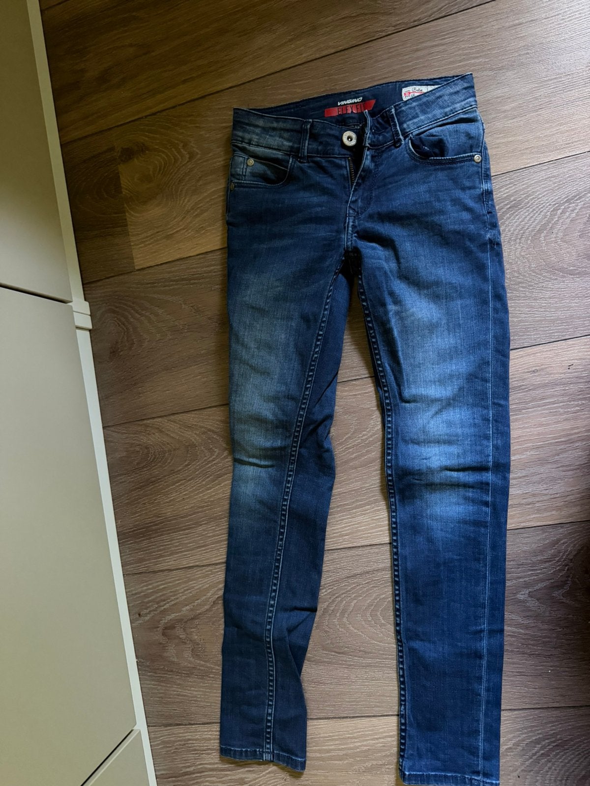Twee Vingino spijkerbroek voor meisjes maat 134, Ophalen of Verzenden, Zo goed als nieuw, Meisje, Broek