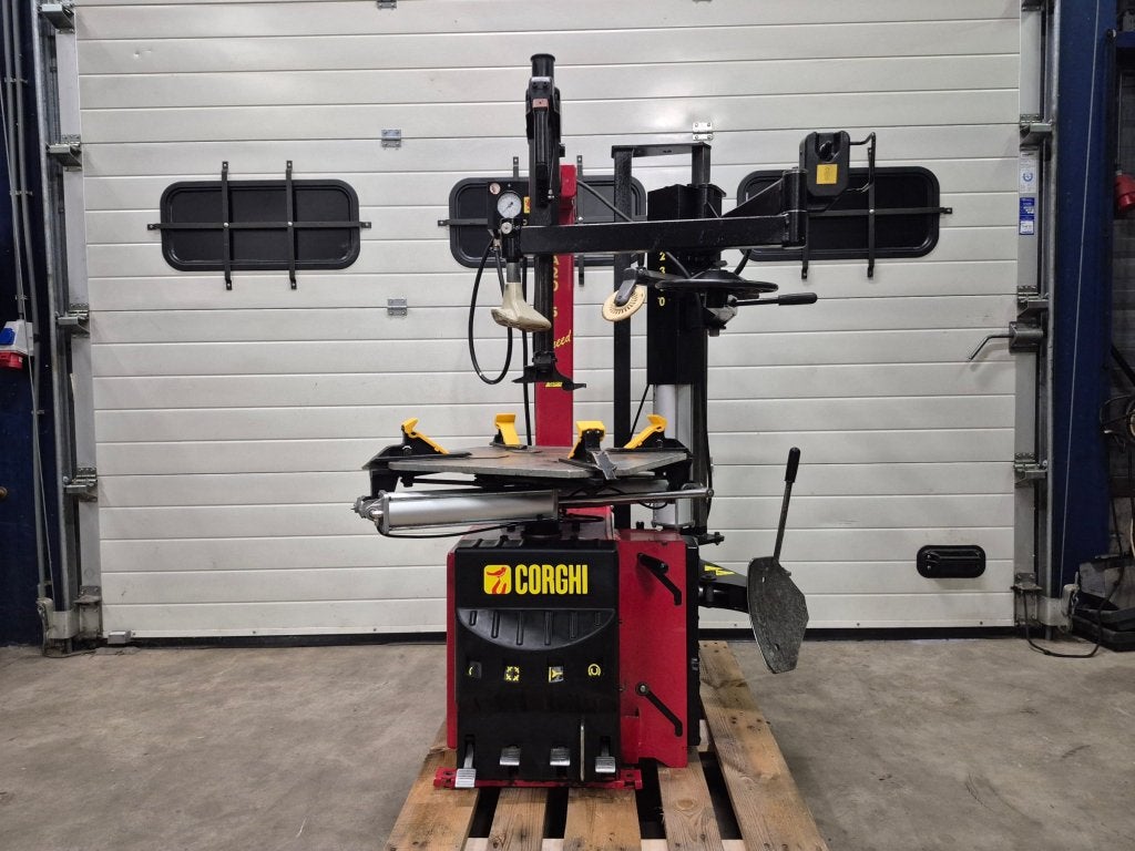 Corghi A2025 banden demonteer machine / banden apparaat 230V, Ophalen of Verzenden, Niet ingevuld, Niet ingevuld, Niet ingevuld
