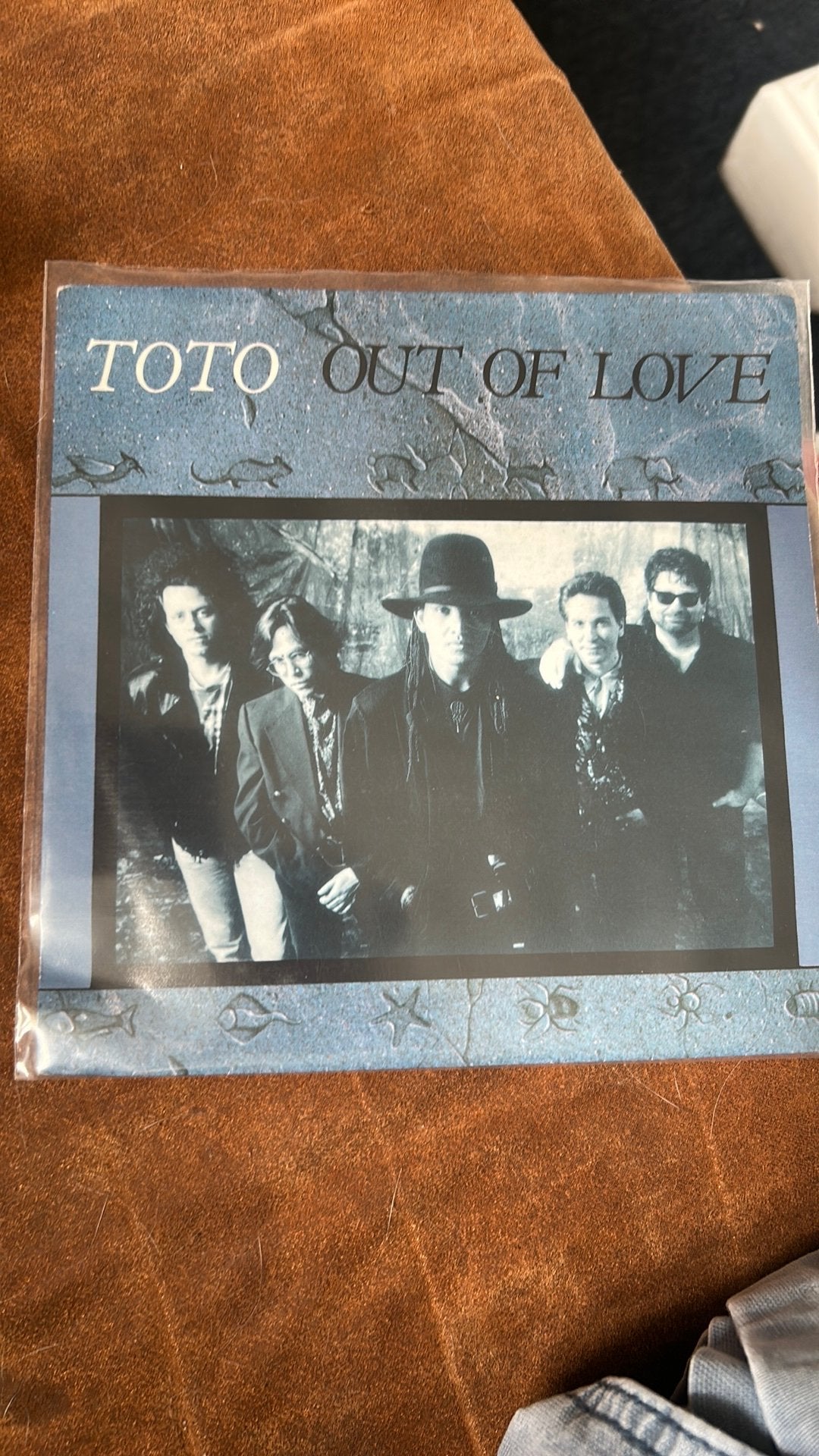 Toto - out of love, Cd's en Dvd's, Ophalen of Verzenden, Zo goed als nieuw