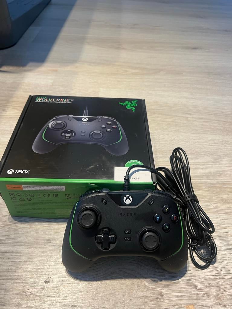 Razer Wolverine V2 Controller voor Xbox Series X/S/ Xbox One, Ophalen, Zo goed als nieuw, Controller, Xbox One