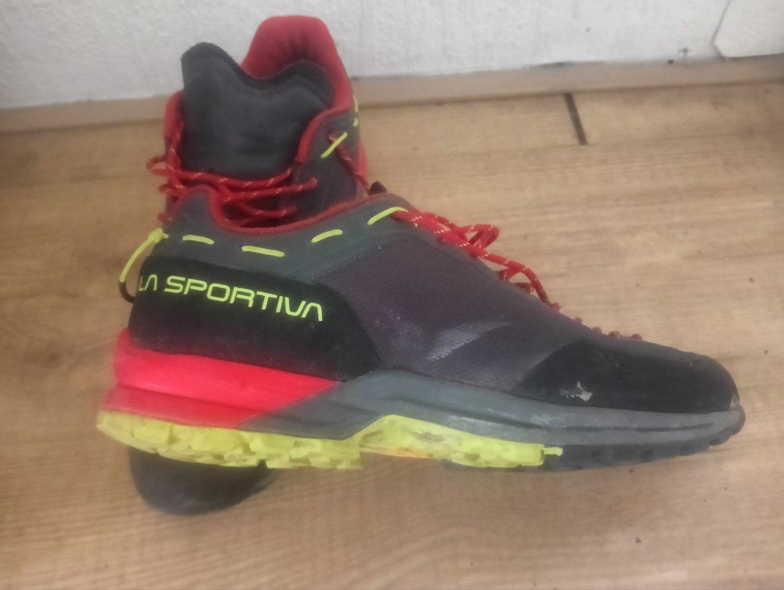 La Sportiva TX Guide 42.5, Ophalen of Verzenden, Zo goed als nieuw, Schoenen