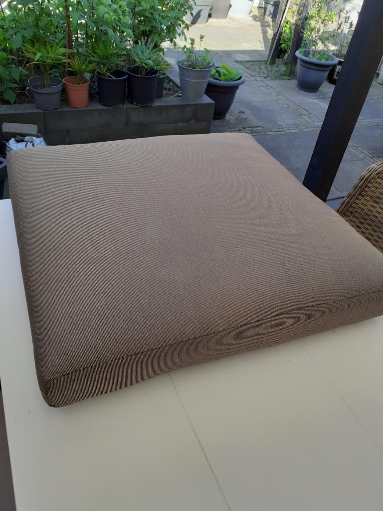Lounge kussen 80 x 80 x 10 cm, Tuin en Terras, Ophalen, Zo goed als nieuw
