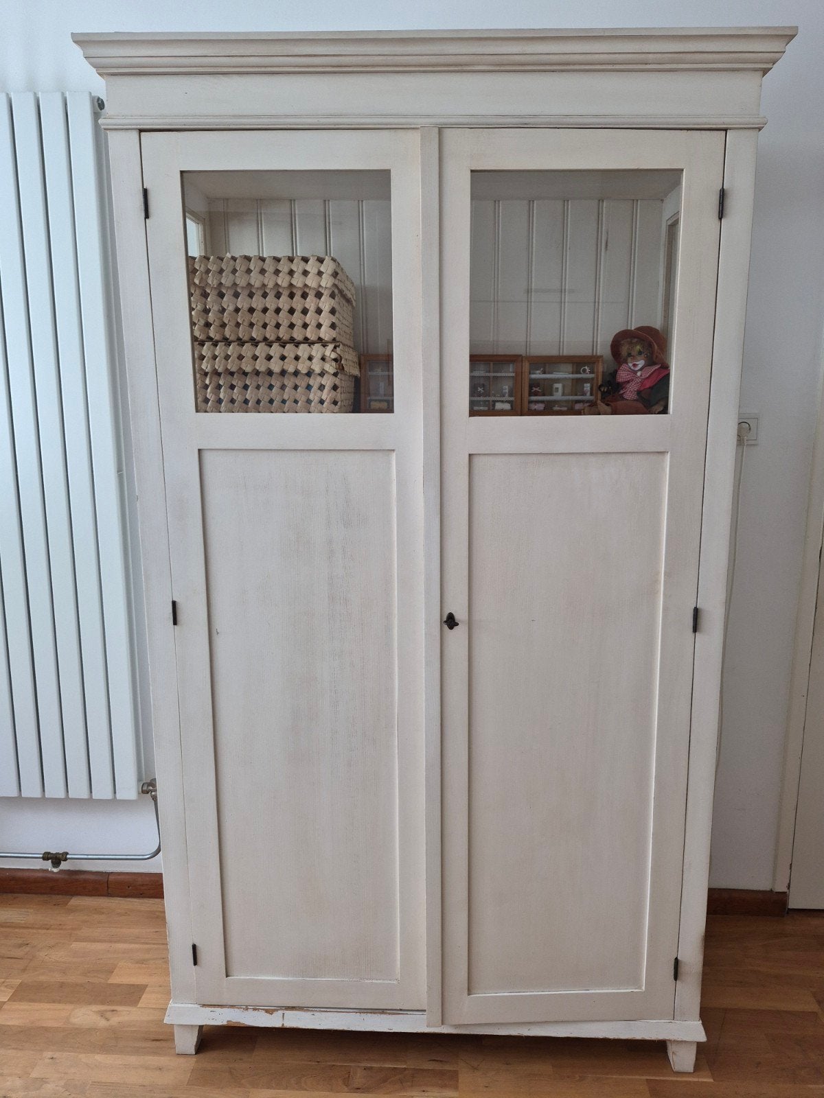 Mooie beige computerkast, veel bergruimte en uitschuifblad., Ophalen, Gebruikt, 170 cm of meer, 120 tot 170 cm