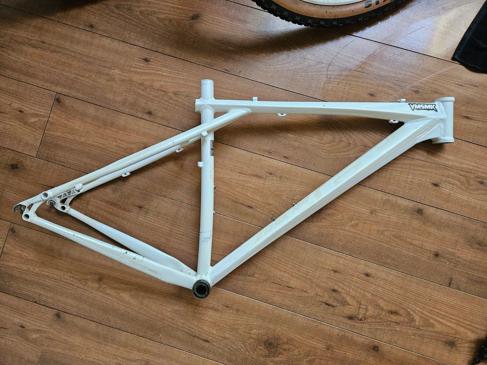 GT Zaskar fietsframe - Wit, Fietsen en Brommers, Frame, Gebruikt, Ophalen of Verzenden, Aluminium