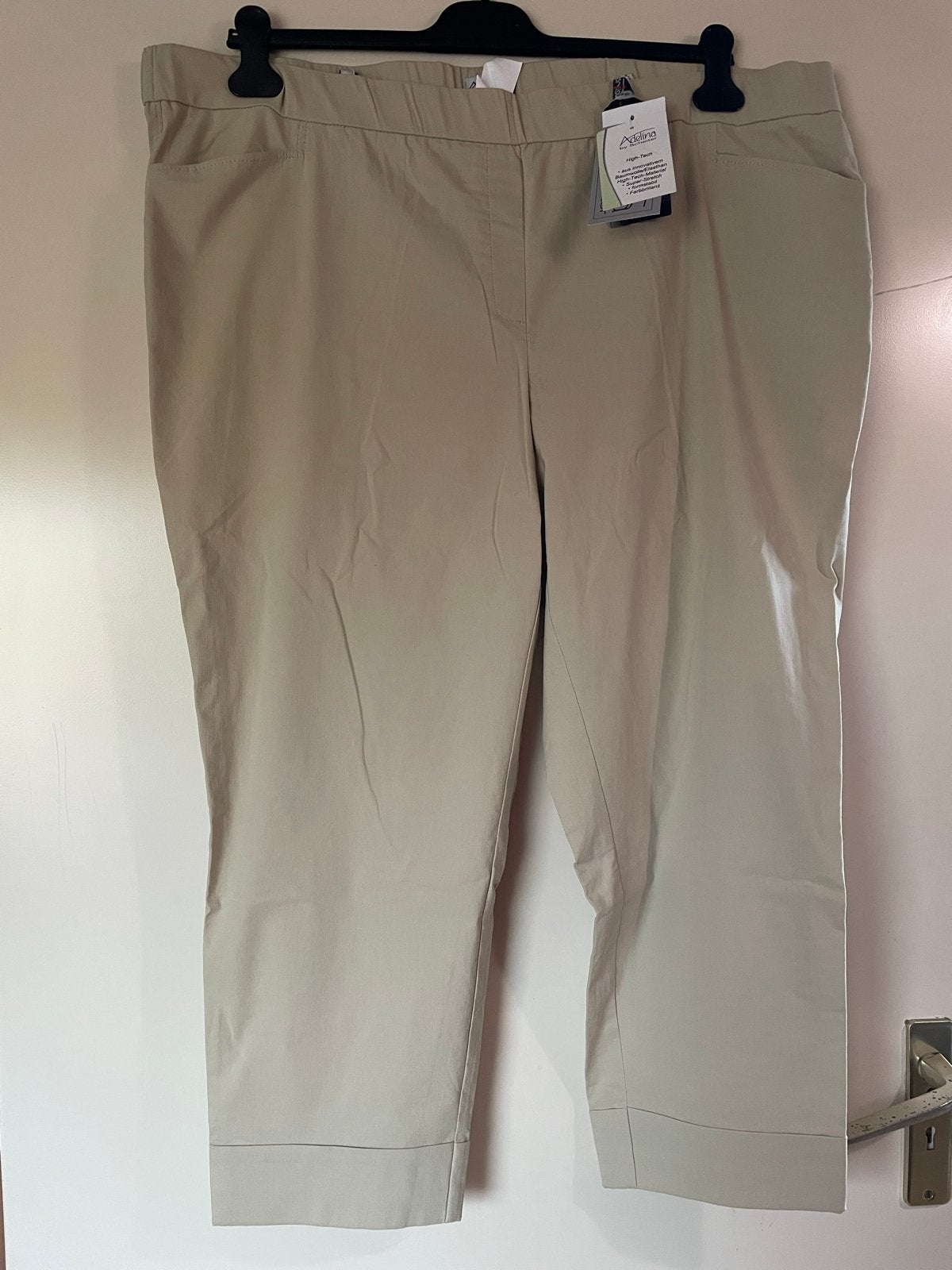 Adelina by Scheiter High-Tech Broek maat 54 Nieuw met label, Kleding | Dames, Ophalen of Verzenden, Nieuw, Beige, Broek of Spijkerbroek