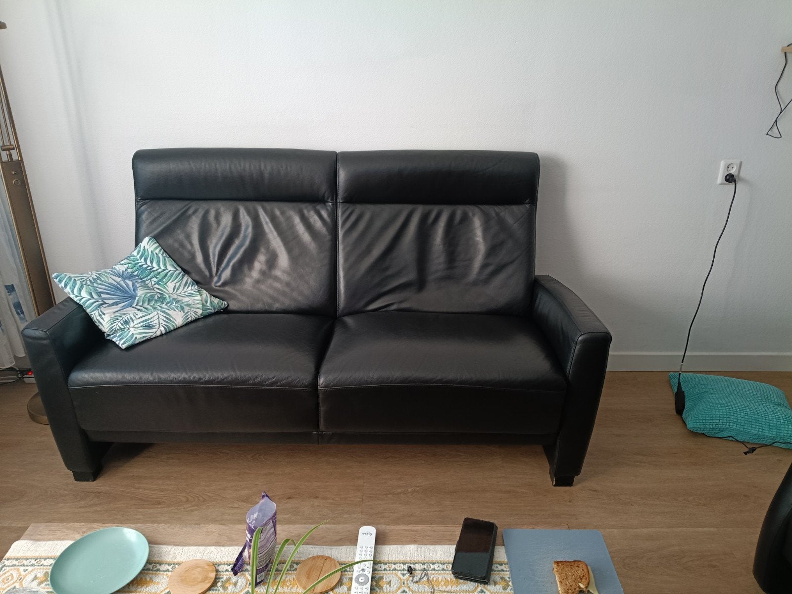 Zwarte leren twee en half zitsbank - Comfortabel en stijlvol, Ophalen, Gebruikt, Overige maten, 150 tot 200 cm