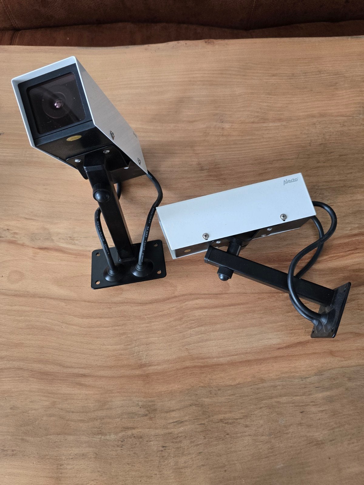Alecto dummy camera's (2 stuks), Ophalen, Gebruikt, Buitencamera