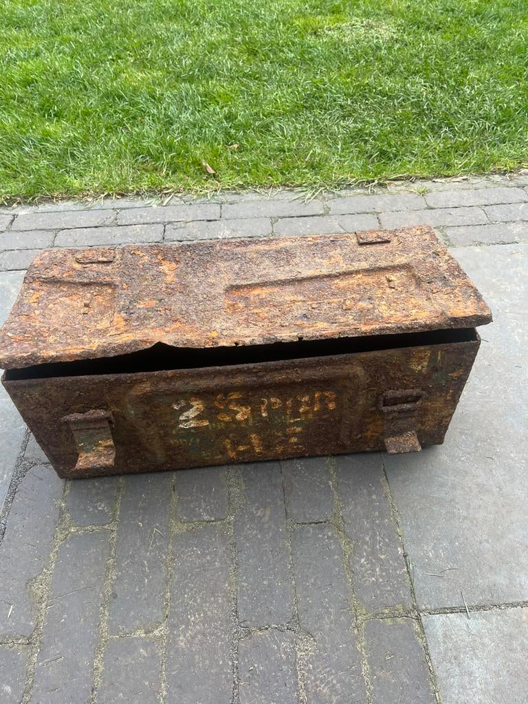 Bodemvondst 25 ponder kist met binnenkant goede kwaliteit, Verzamelen, Ophalen of Verzenden, Landmacht, Nederland, Hulzen of Bodemvondsten