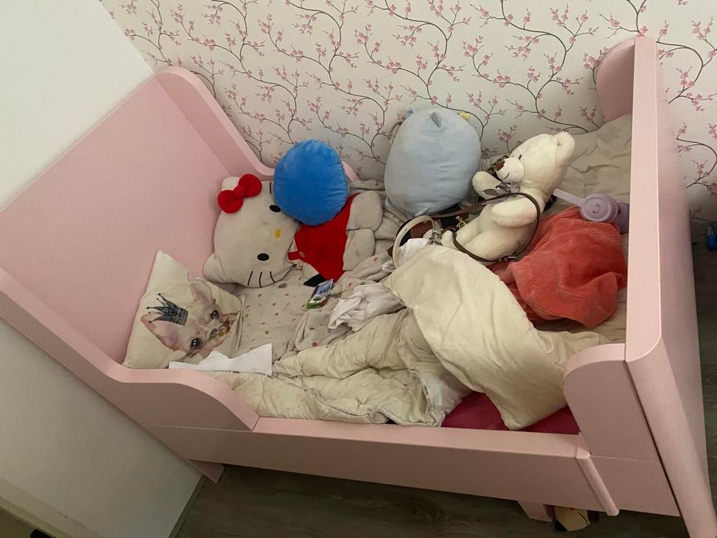 Ikea meisjes kamer, Verstelbaar, 90 cm, Eenpersoons, Ophalen of Verzenden