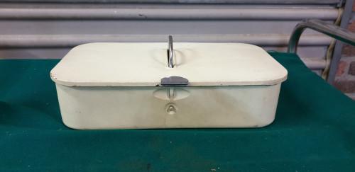 schoen poets kist emaille creme geschilderd, Ophalen of Verzenden, 'T Olde Gre-j, Info@toldegrej.nl, Endepoelstraat 20f Didam