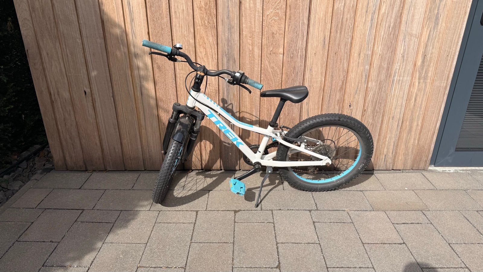Trek Precaliber Kinderfiets - Wit/Blauw (20 inch), Fietsen en Brommers, Ophalen, Zo goed als nieuw