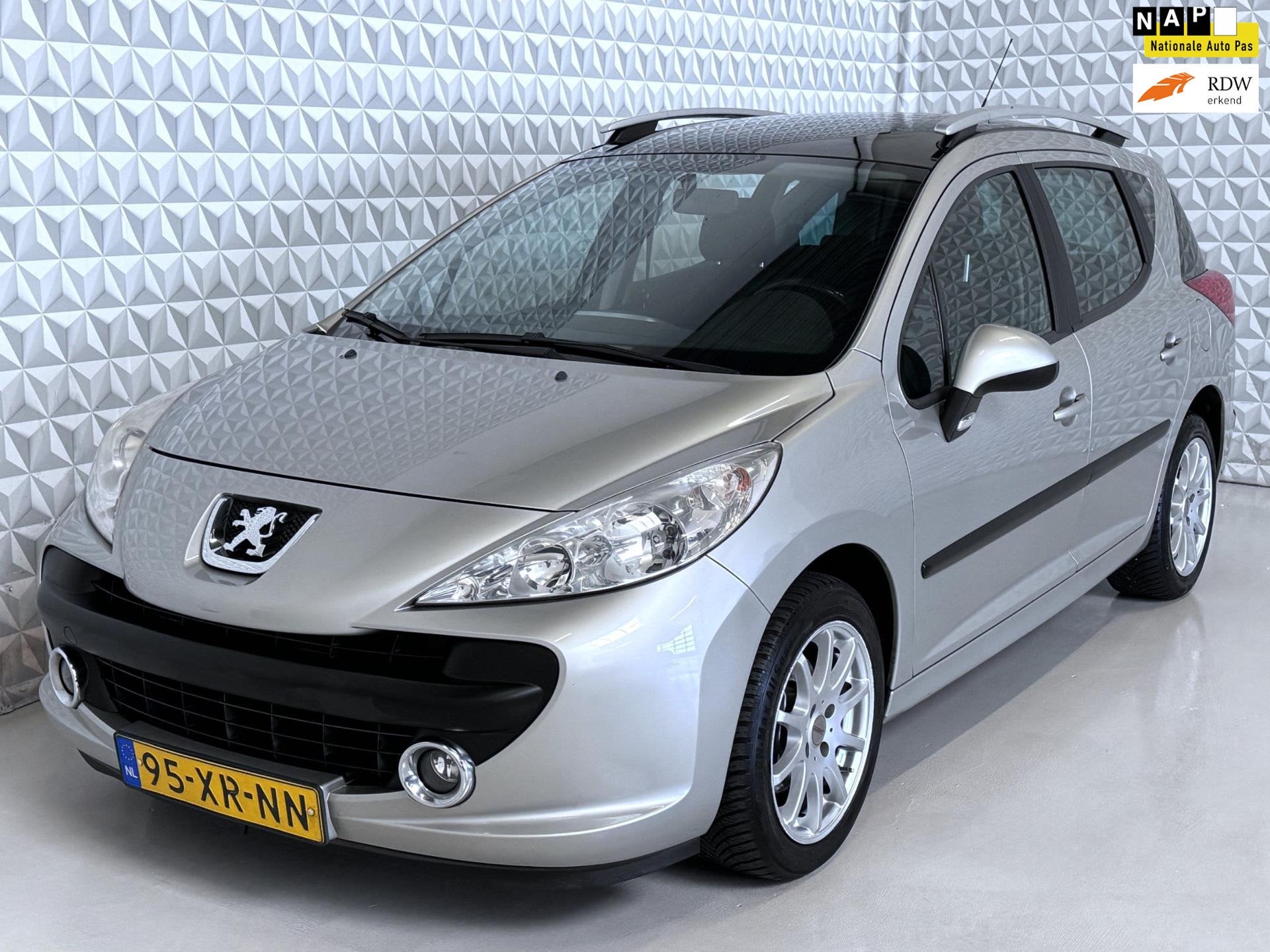 Peugeot 207 SW 1.4 VTi XS Airco Trekhaak / 220.000km (2007), Auto's, Stof, Gebruikt, Zwart, Origineel Nederlands