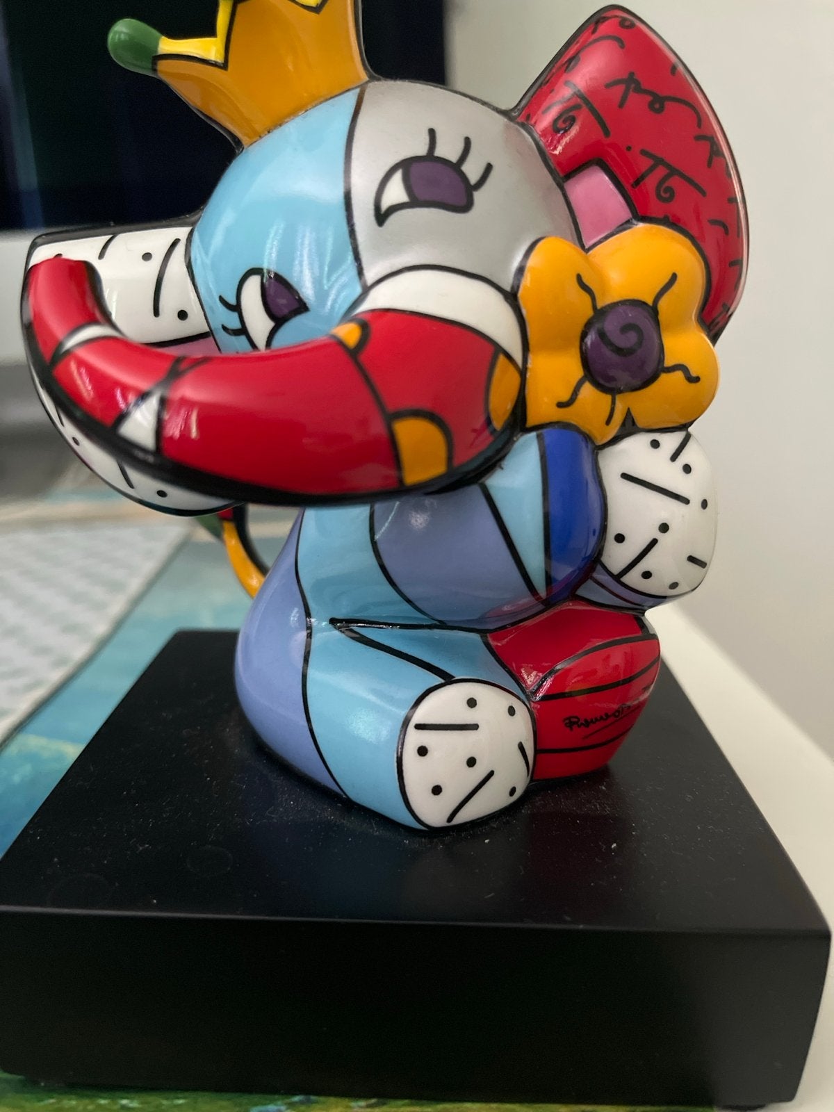 Kleurrijk olifant beeldje van Romero Britto, Antiek en Kunst, Minder dan 20 cm, Kunststof, Ophalen of Verzenden, Zoogdier