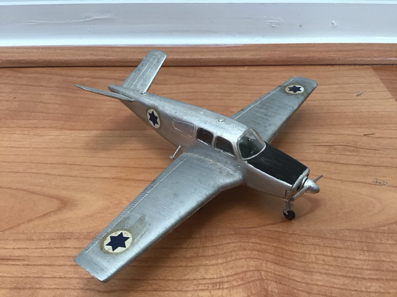 Vintage Modelvliegtuig - Zilverkleurig met Sterren, Overige merken, Gebruikt, Ophalen of Verzenden, Groter dan 1:72