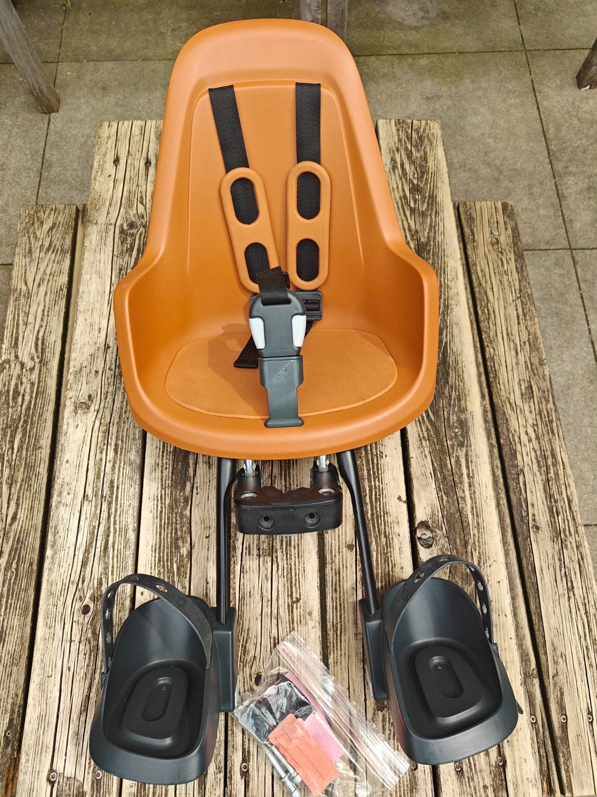 Bobike Mini One Fietszitje - Chocolade bruin, Fietsen en Brommers, Fietsaccessoires | Fietsstoeltjes, Ophalen, Bo-Bike, Gebruikt