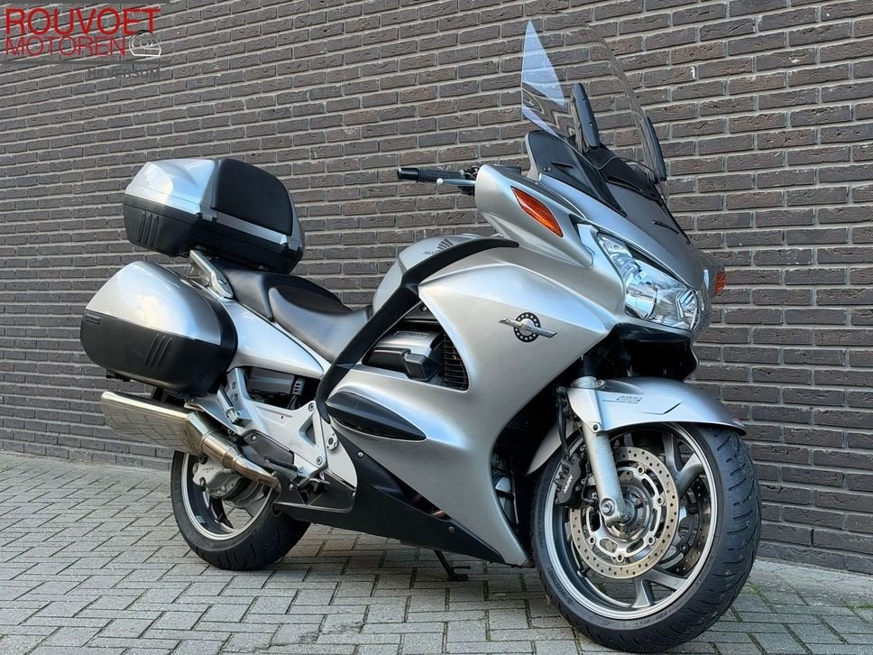HONDA ST 1300 PAN EUROPEAN ABS ST1300 1300Pan, HONDA, 4 cilinders, Motorrijbewijs A, Bedrijf