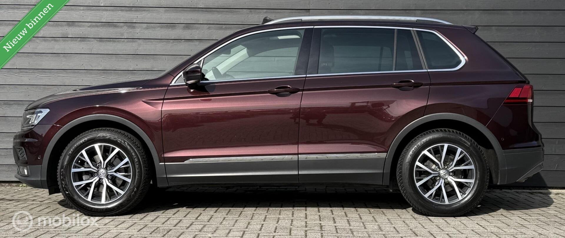 Volkswagen Tiguan 1.5 TSI ACT 150pk DSG Trekhaak/Pano.dak/Ca, Auto's, Dealer onderhouden, 15 km/l, Bedrijf, Tiguan