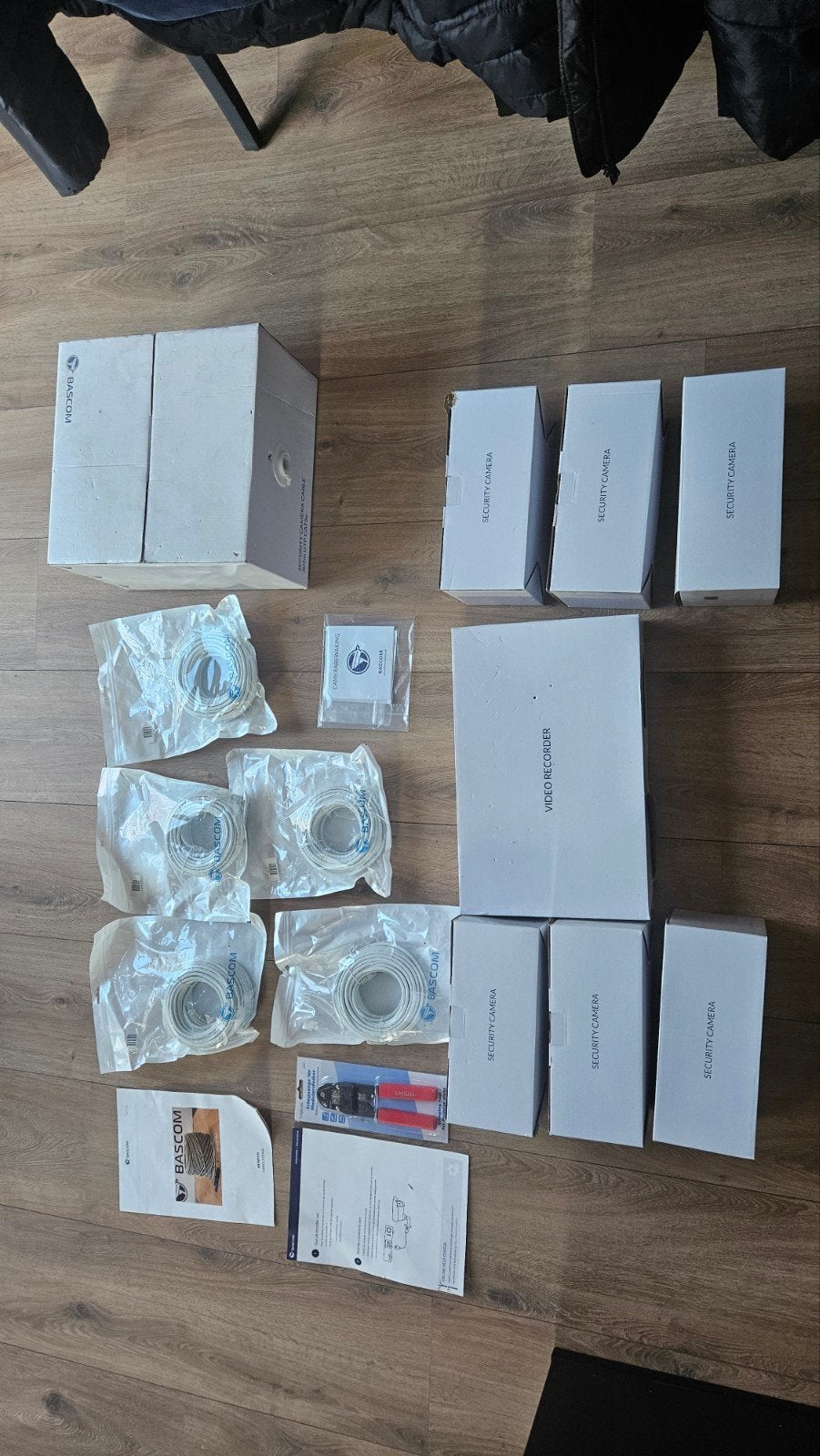 Bascom Beveiligingscamerasysteem - Compleet Pakket, Audio, Tv en Foto, Ophalen of Verzenden, Nieuw, Buitencamera