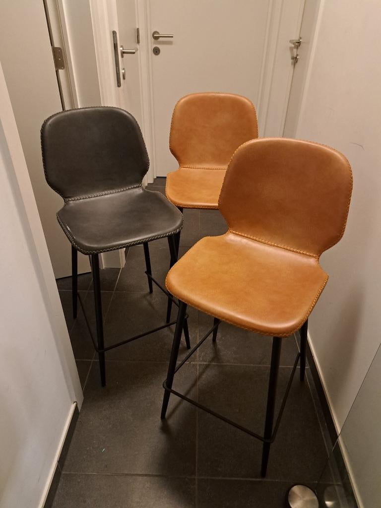 Trendy barkrukken van Knibbeler, Huis en Inrichting, Kunststof, Met voetsteun, 60 tot 90 cm, Ophalen of Verzenden