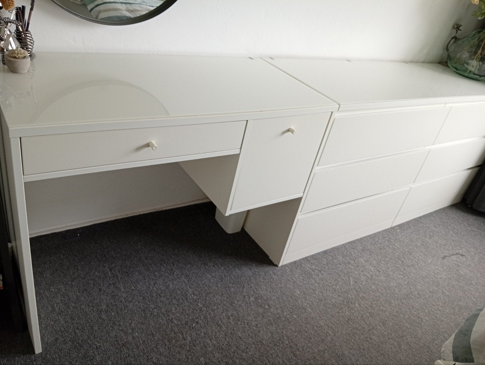 Ikea Malm make-up tafel en ladekast met glasplaat, Ophalen, 5 laden of meer, 150 tot 200 cm, Minder dan 100 cm