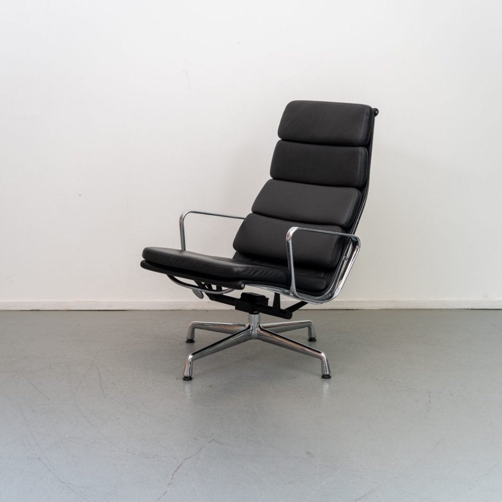 Vitra Eames EA 222 Fauteuil Zwart Leer - Aluminium, Niet ingevuld, Leer, Zo goed als nieuw, Vitra