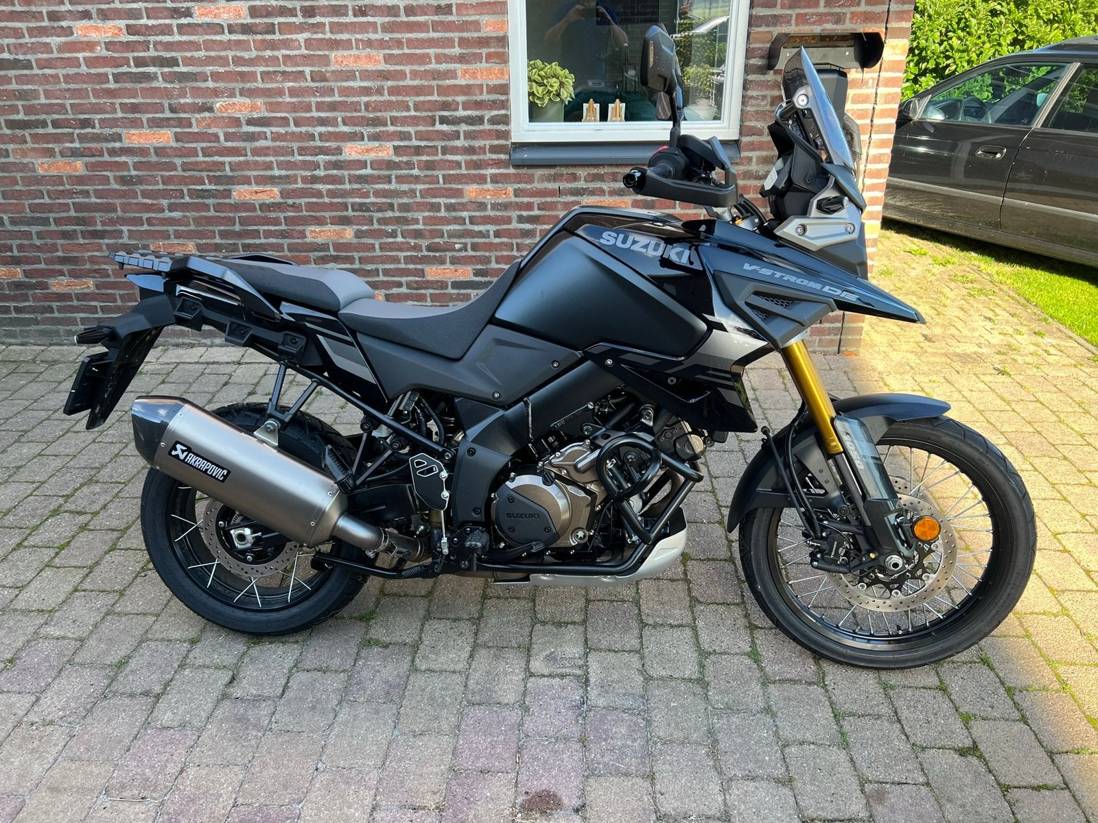 2023 Suzuki V-Strom 1050DE zwart, 2 cilinders, Gebruikt, Particulier, Meer dan 35 kW