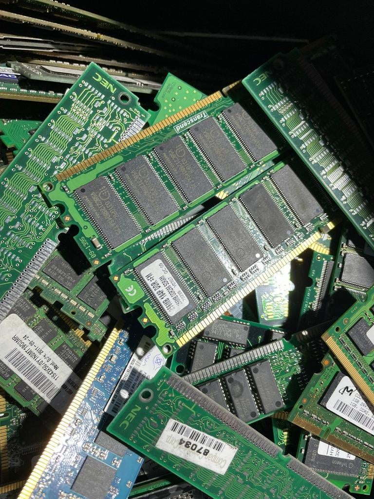 Ram geheugen gezocht 80 euro per kilo, Computers en Software, Ophalen of Verzenden, Desktop