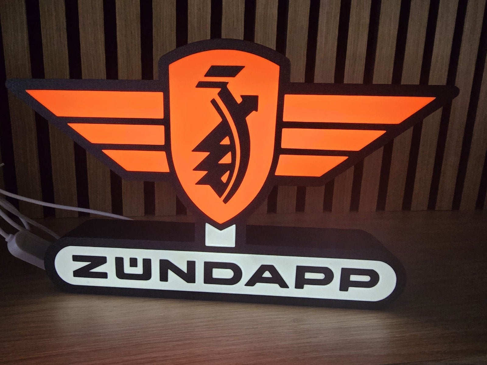 Zundapp LED logo - Uniek decoratiestuk, Ophalen of Verzenden, Zo goed als nieuw, Overige typen