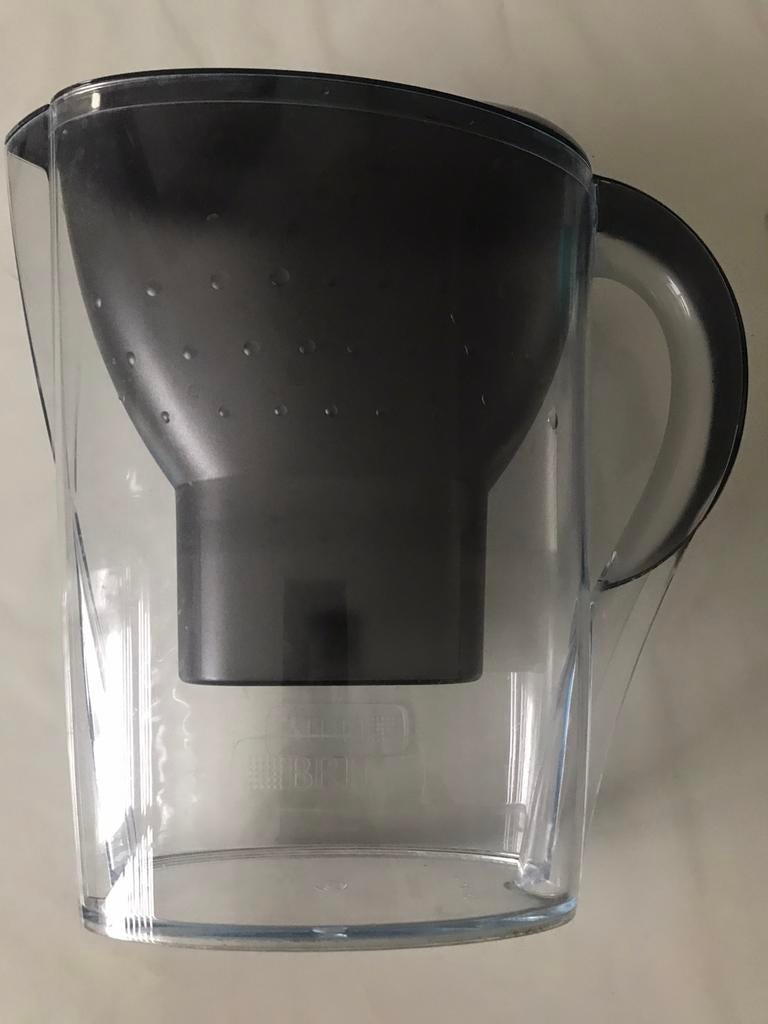 Water zuiver kan van BritA, Verzamelen, Glas en Borrelglaasjes, Ophalen of Verzenden, Zo goed als nieuw