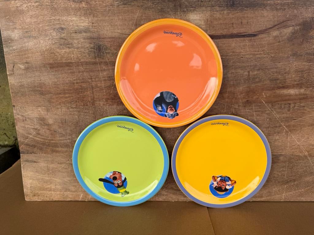 Disney borden 3 stuks, Verzamelen, Ophalen of Verzenden, Overige figuren, Servies