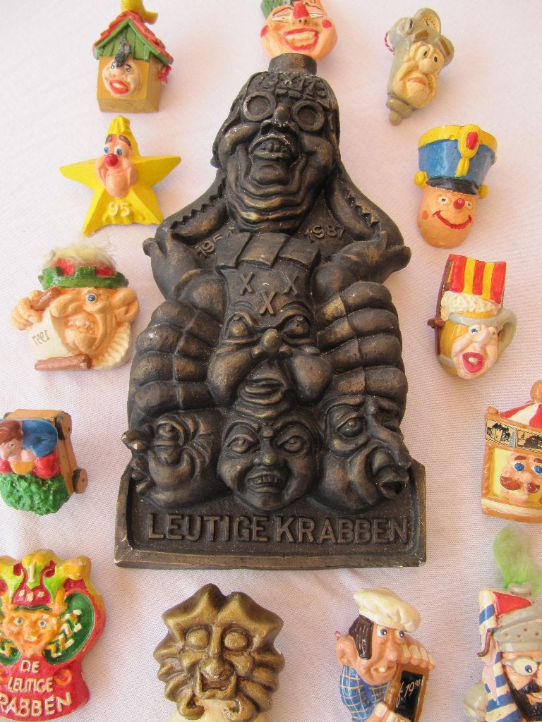 Veldtekens van Leutige bouwers, Ophalen, Zo goed als nieuw