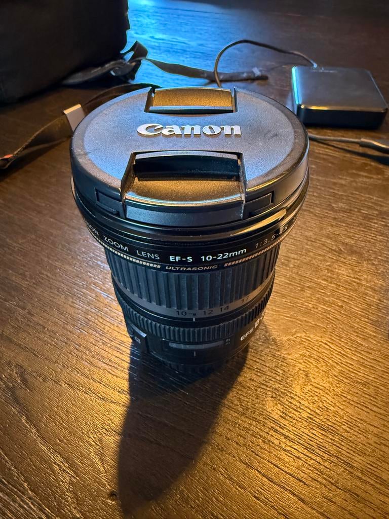 Canon EF-S 10-22mm f/3.5-4.5 USM Groothoeklens - Krasvrij, Ophalen of Verzenden, Zo goed als nieuw, Groothoeklens, Zoom