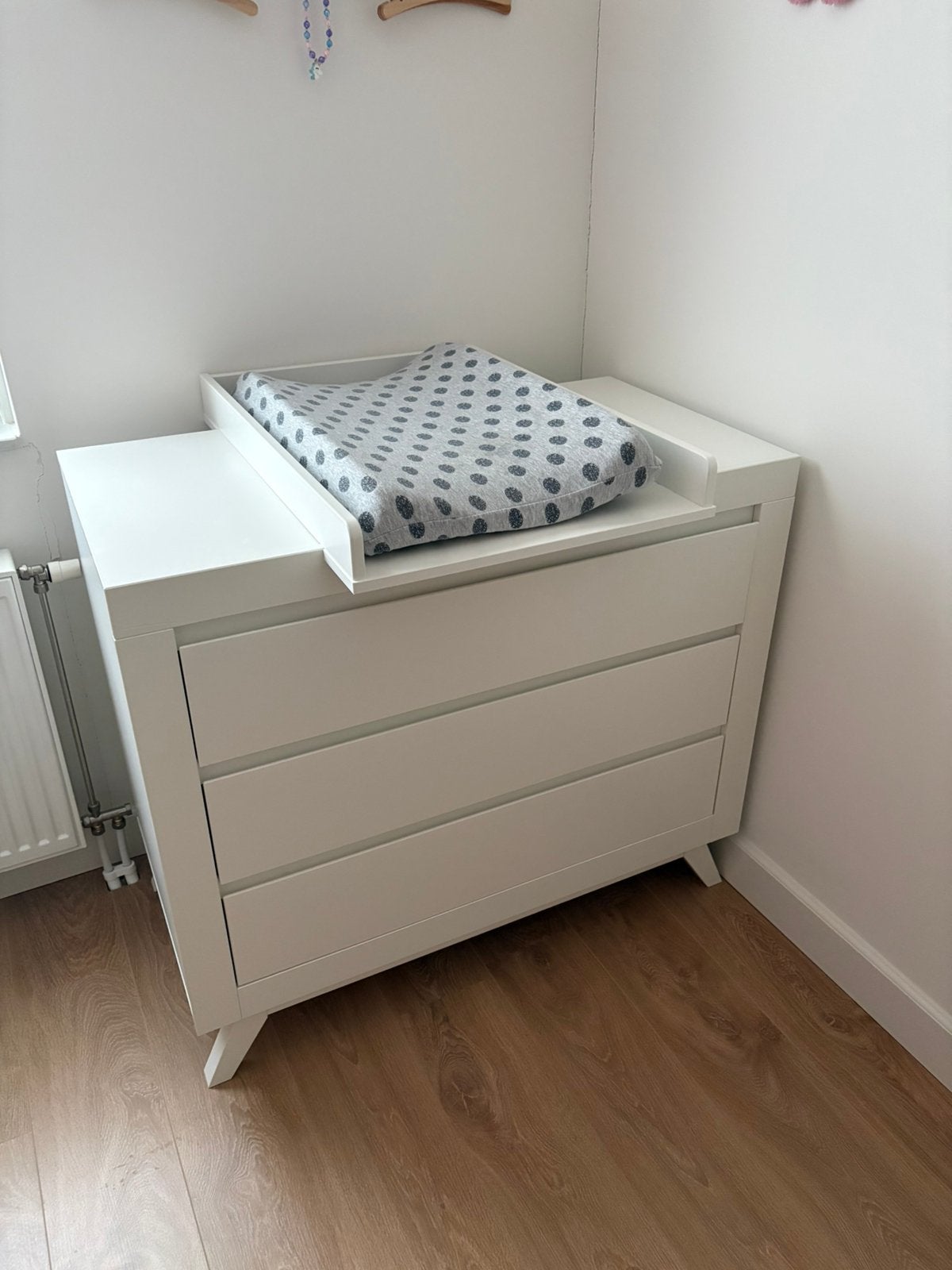 Bopita Anne Babykamer Bed 60x120 cm + Commode + Kast 2-Deurs, Ophalen, Zo goed als nieuw, Jongetje of Meisje