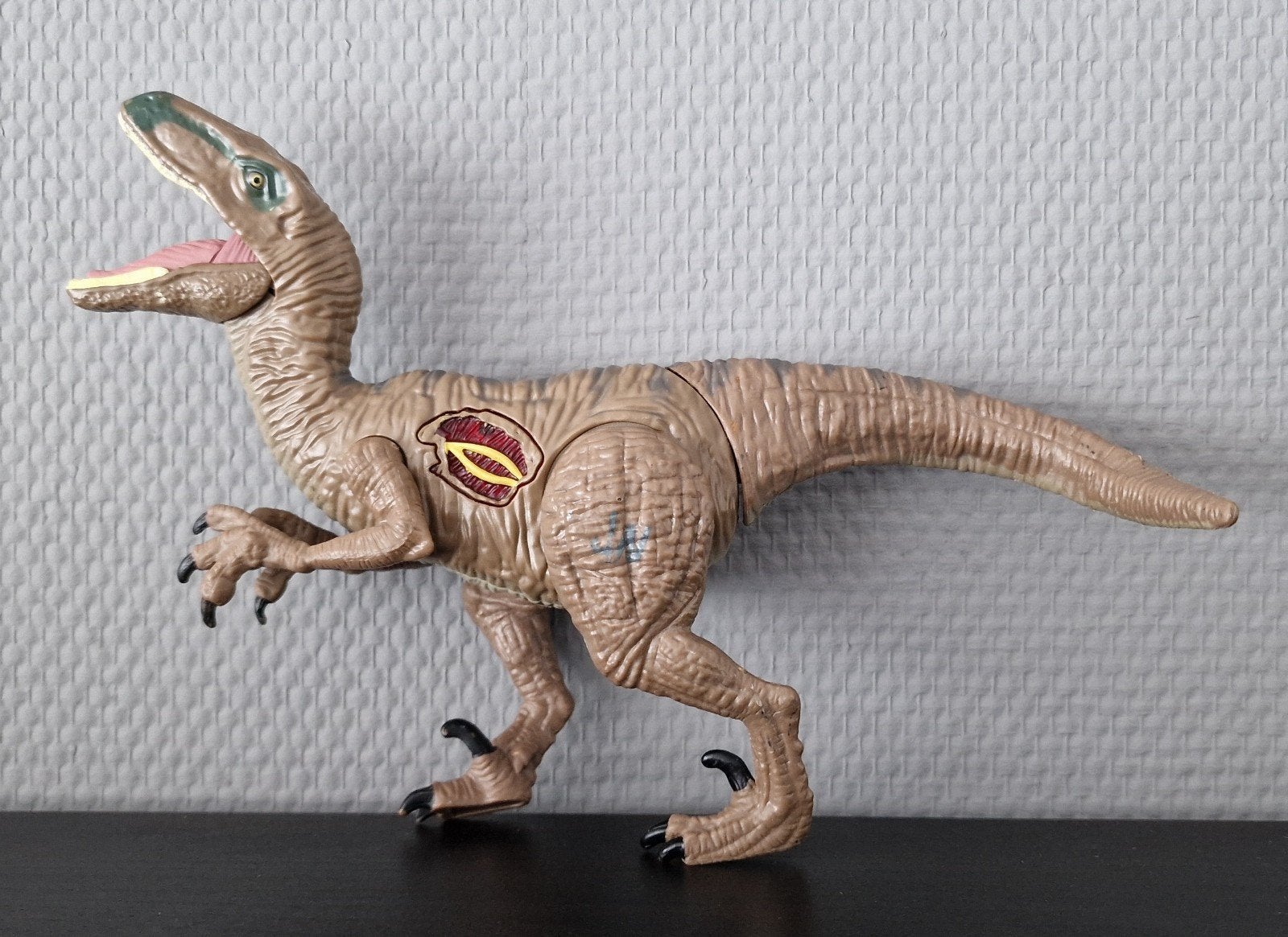 Jurassic World Wounded Delta Dino Velociraptor, Ophalen, Gebruikt