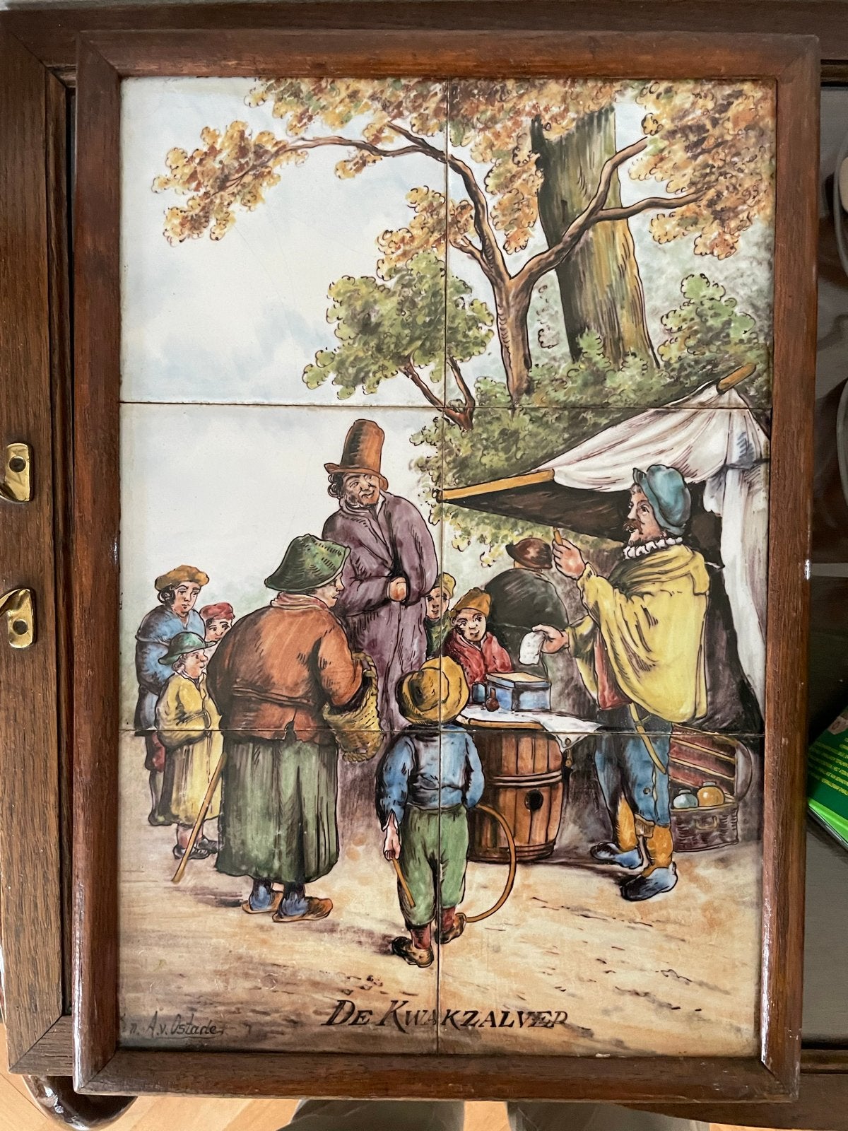 Antieke tegeltableau 'De Kwakzalver' in houten lijst, Antiek en Kunst, Antiek | Wandborden en Tegels, Ophalen of Verzenden