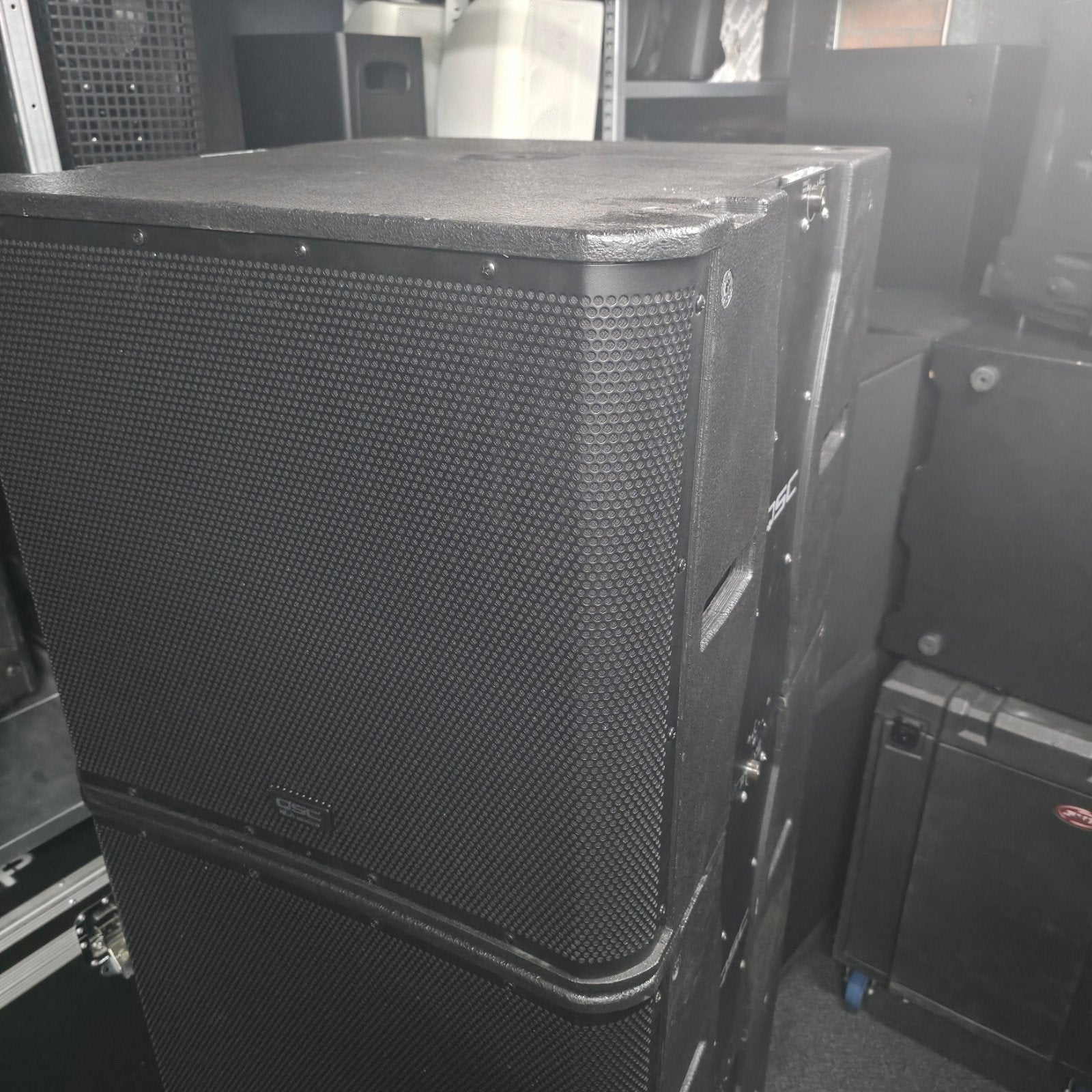 QSC KLA181 actief subwoofer 18 inch 1000 watt  1x