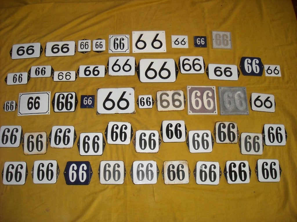oud emaille huisnummer 66 ook 67 68 69 70 71 72 73 74 75 76, Ophalen of Verzenden