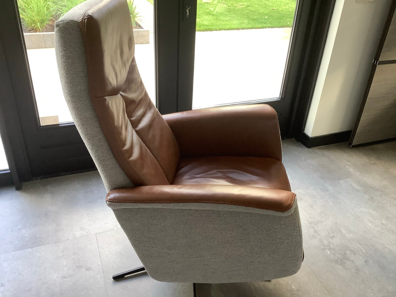 Luxe Taurus Relaxfauteuil - Leer en Stof - Z.G.A.N., Ophalen, Zo goed als nieuw, 50 tot 75 cm, Leer