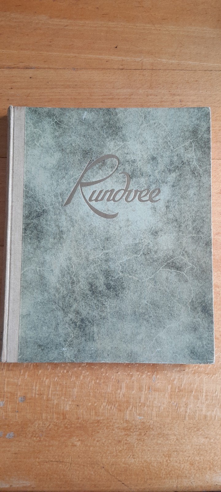 Rundvee Boek - Historisch Overzicht van Runderrassen, Boeken, Ophalen of Verzenden, Gelezen, Vee, Onbekend