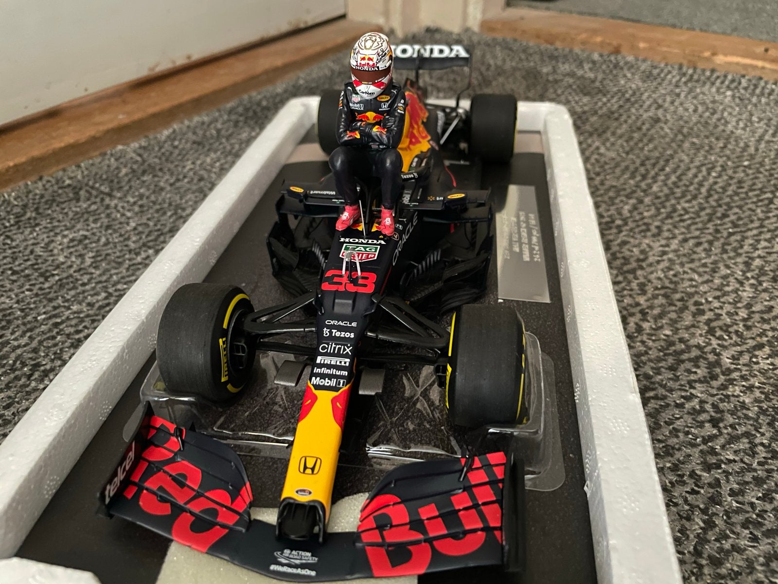 Max Verstappen RB16B GP van Frankrijk 2021 1:18 + figuur, Verzenden, Nieuw, Auto, MiniChamps