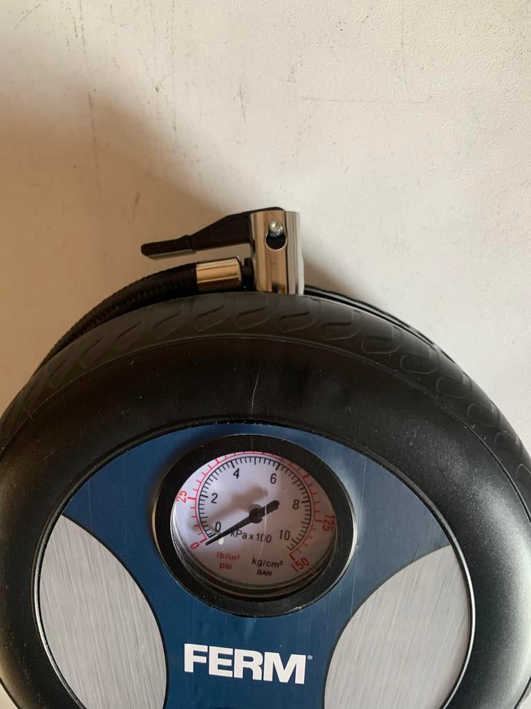 Ferm mini compressor 12V, Ophalen of Verzenden, Gebruikt