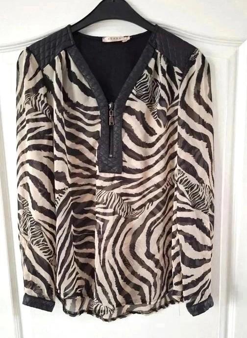 Azaka Paris zebra print chiffon top zwart beige maat 36 S, Zwart, Azaka paris, Ophalen of Verzenden, Zo goed als nieuw