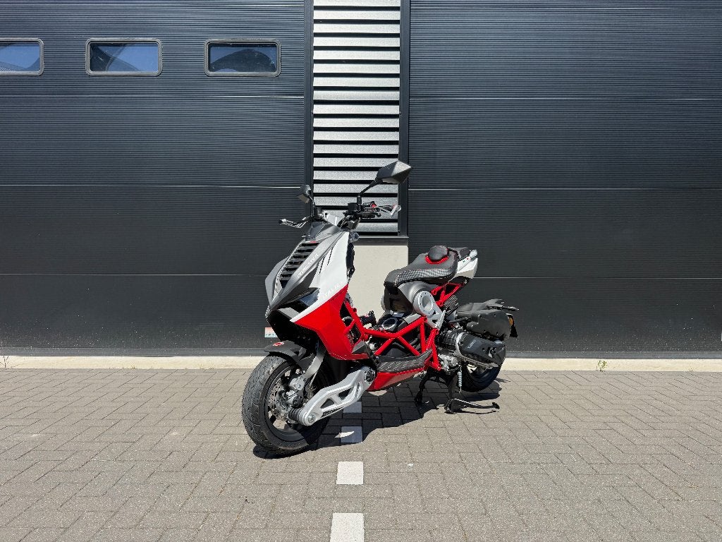 Italjet Scooter Dragster 200 Nieuw 0 kilometer, Motoren, LED Verlichting, Bedrijf, Meer dan 35 kW, Automaat