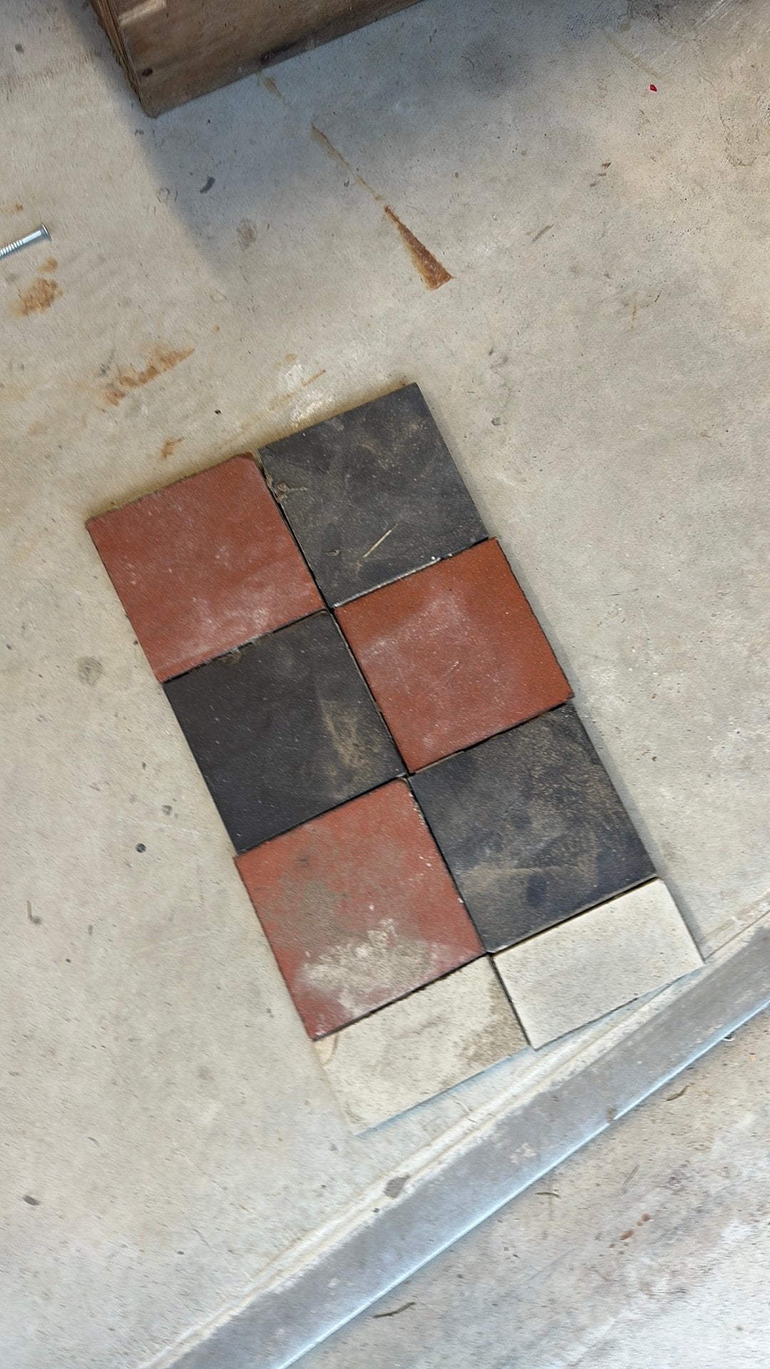 Oude estrichtegeltjes 10 x 10 cm, Ophalen, Zo goed als nieuw, Beton, Klinkers